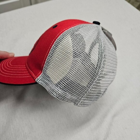 RMEF Rocky Mountain Elk Foundation NWT Red White Mesh Trucker Hat Snapback Cap - Picture 2 of 8
